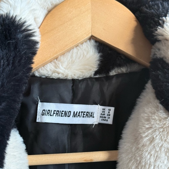 Asos coat in checkerboard faux fur. US 6. - Picture 5 of 11